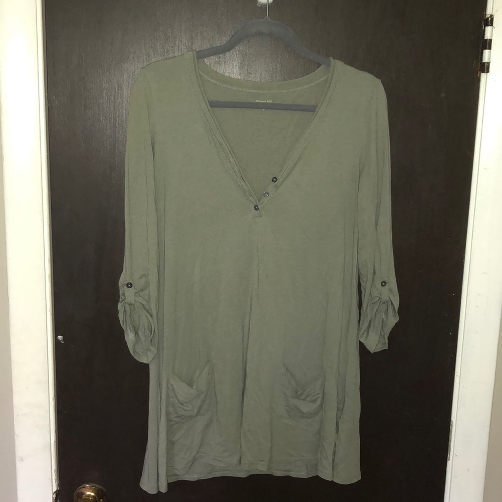 Garnet Hill green tunic shirt.